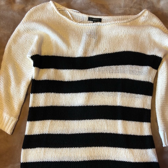 Dynamite Striped Long Sleeve! - Picture 2 of 2